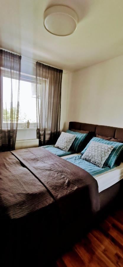 Apartman Varenica Apartment Добой Екстериор снимка