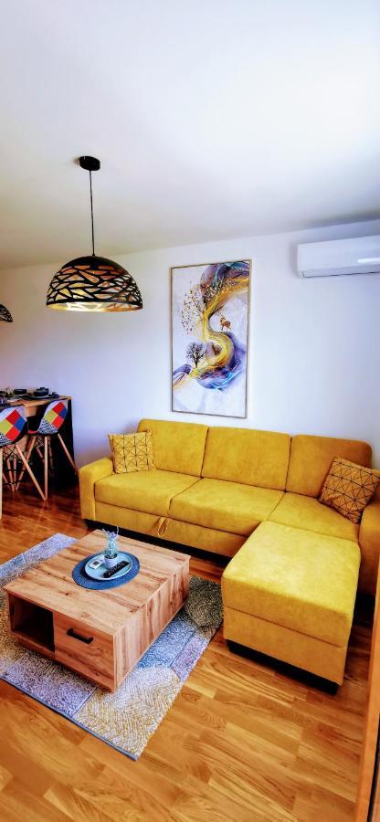 Apartman Varenica Apartment Добой Екстериор снимка