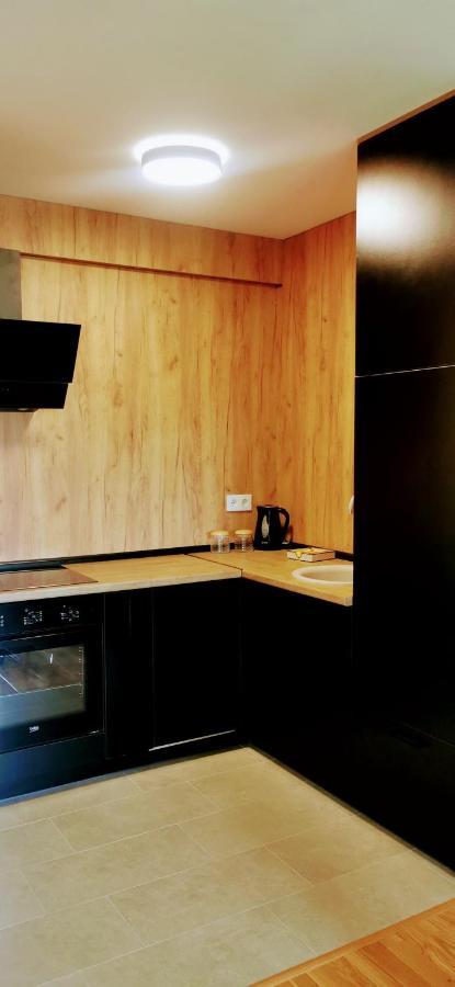 Apartman Varenica Apartment Добой Екстериор снимка