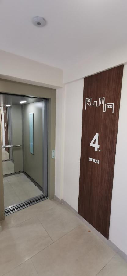 Apartman Varenica Apartment Добой Екстериор снимка